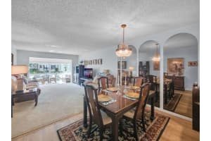 3186 Via Poinciana 114, Lake Worth, FL 33467 - MLS#R11100921