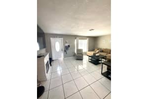 409 NE Oleander Avenue, Port Saint Lucie, FL 34952 - MLS#R11100931