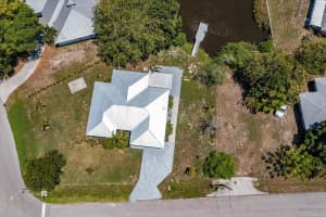 202 Bay Street, Port Saint Lucie, FL 34952 - MLS#R11101081