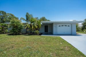 202 Bay Street, Port Saint Lucie, FL 34952 - MLS#R11101081