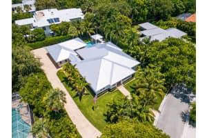 104 Hillcrest Drive, Sewalls Point, FL 34996 Sold 10/03/25