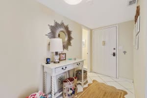 330 SE 20th Avenue 413, Deerfield Beach, FL 33441 Sold 08/11/25