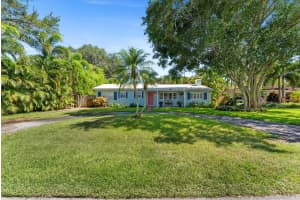114 NE 11th Street, Delray Beach, FL 33444 - MLS#R11101131