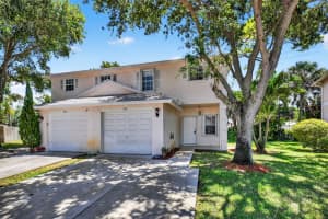 245 Leland Lane, Greenacres, FL 33463 Sold 07/31/25