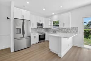 245 Leland Lane, Greenacres, FL 33463 Sold 07/31/25