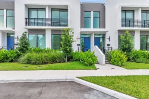 1921 Dock Street, West Palm Beach, FL 33401 - MLS#R11101195