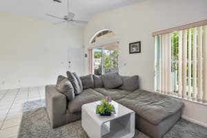 1652 Oak Berry Circle, Wellington, FL 33414 Sold 08/28/25