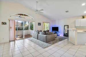 1652 Oak Berry Circle, Wellington, FL 33414 Sold 08/28/25