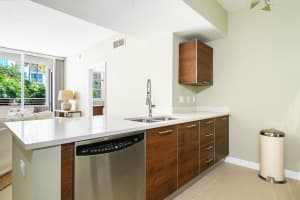 480 Hibiscus Street 626, West Palm Beach, FL 33401 Sold 10/03/25