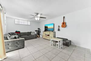 111 Springdale Circle, Palm Springs, FL 33461 - MLS#R11101207
