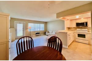 304 Sheffield M, West Palm Beach
