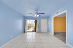 612 Executive Center Drive 106, West Palm Beach, FL 33401 - MLS#R11101274