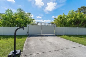 3327 SW Bessey Creek Trail, Palm City, FL 34990 - MLS#R11101309