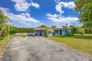 8781 N Virgina Avenue, Palm Beach Gardens, FL 33418 - MLS#R11101346