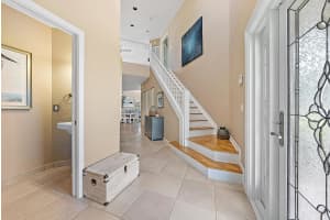 230 Canterbury Drive W, Palm Beach Gardens, FL 33418 Sold 08/27/25