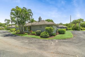 723 Timber Ridge Trail SW B, Vero Beach, FL 32962 - MLS#R11101396