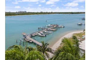 1300 Seaway Drive 14, Fort Pierce