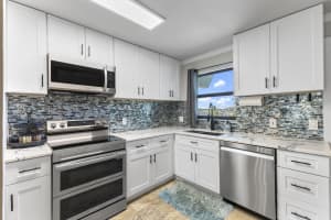 1300 Seaway Drive 14, Fort Pierce, FL 34949 - MLS#R11101491