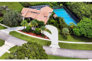 15835 Meadow Wood Drive, Wellington