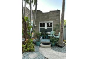 431 48th Street, West Palm Beach, FL 33407 Sold 07/07/25