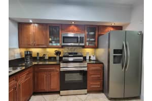 11790 St Andrews Place 205, Wellington