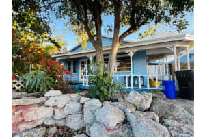 714 W Lakewood Road A, West Palm Beach, FL 33405 - MLS#R11101599