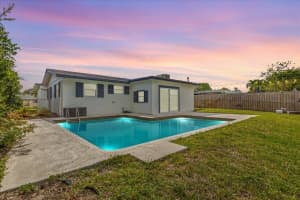 533 Riverside Drive, Palm Beach Gardens