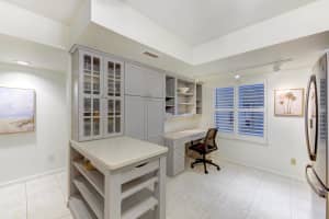 2571 NE Ocean Boulevard 104, Stuart, FL 34996 - MLS#R11101687