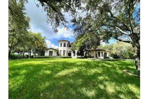 2957 Appaloosa Trail N, Wellington