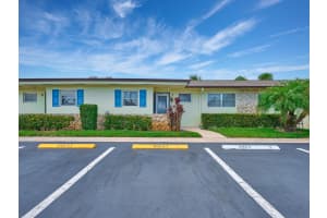 2804 Crosley Drive E F, West Palm Beach, FL 33415 - MLS#R11101719