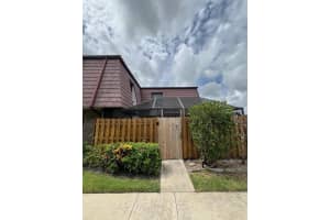 7801 W Courtyard Run Run W, Boca Raton, FL 33433 - MLS#R11101841