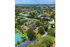 73 Via De Casas Norte, Boynton Beach, FL 33426 - MLS#R11101877