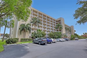 7290 Kinghurst Drive 806, Delray Beach