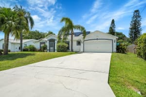1133 SE Palm Beach Road, Port Saint Lucie, FL 34952 - MLS#R11101943