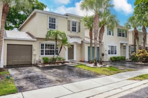 5900 S Golden Beauty Lane 5900, Tamarac, FL 33321 Sold 10/23/25