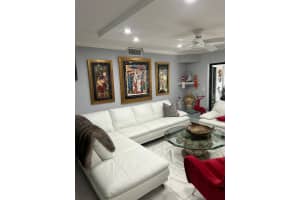 10271 N Circle Lake Drive 102, Boynton Beach, FL 33437 - MLS#R11101959