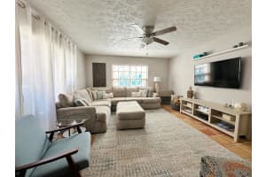 7405 SE Jamestown Terrace Bldg 17, Hobe Sound, FL 33455 - MLS#R11101980