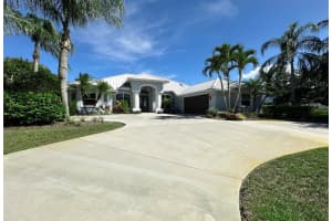 4821 Sw Lake Grove Circle, Palm City