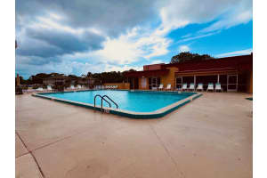 32 Lake Vista Trail 101, Port Saint Lucie, FL 34952 Sold 11/19/25