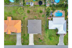 1319 SW Hunnicut Avenue, Port Saint Lucie, FL 34953 - MLS#R11102004