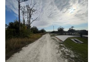 7602 18th Place, Labelle, FL 33935 Sold 07/24/25
