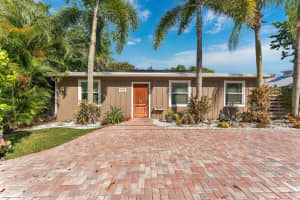 1862 Center Street, Jupiter, FL 33458 - MLS#R11102145