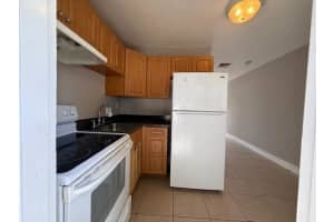 400 Metcalf Court 401, West Palm Beach, FL 33407 - MLS#R11102174