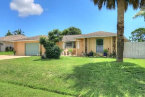 985 George Street, Sebastian, FL 32958 - MLS#R11102179