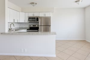 4670 NE 5th Avenue 7, Boca Raton, FL 33431 - MLS#R11102180