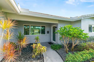 229 SW 5th Street, Boca Raton, FL 33432 Sold 08/25/25