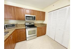 529 E Sheridan Street 2011, Dania Beach, FL 33004 - MLS#R11102230