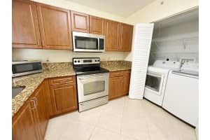 529 E Sheridan Street 2011, Dania Beach, FL 33004 - MLS#R11102230