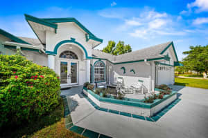 1104 SE Strathmore Drive, Port Saint Lucie, FL 34952 Sold 10/03/25