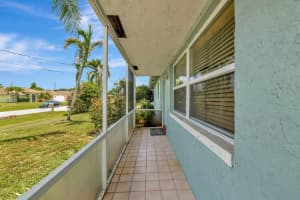 1234 SE Petunia Avenue, Port St Lucie, FL 34952 - MLS#R11102278